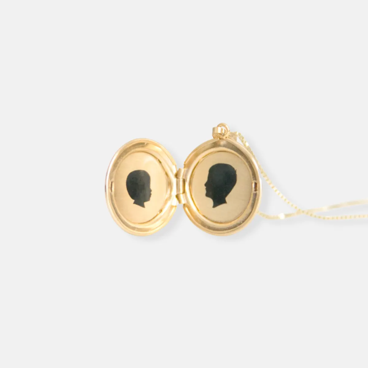 14k Yellow Gold Medium Silhouette Locket