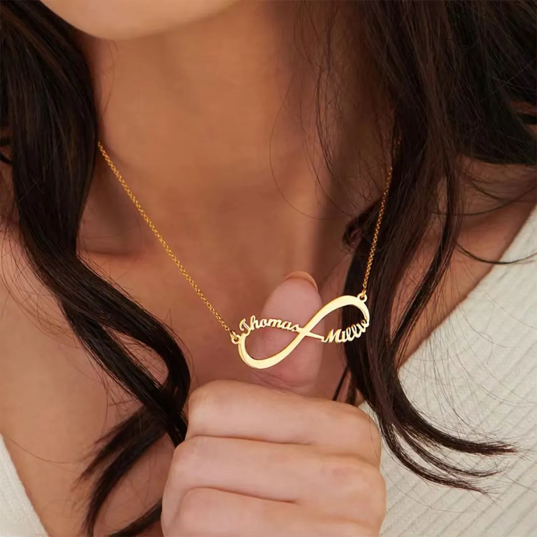 Anaisa Infinity Name Necklace