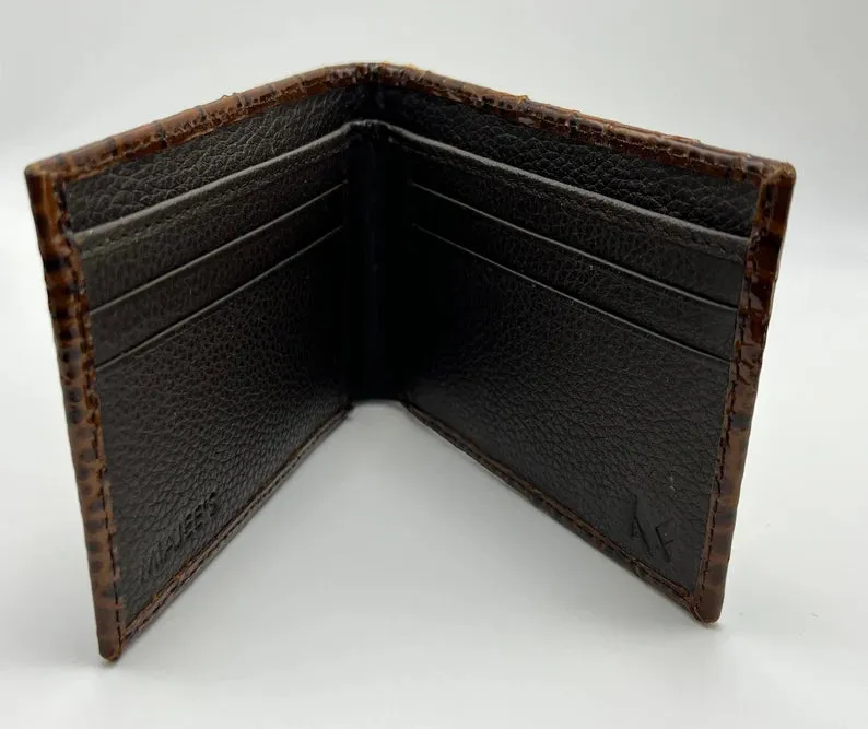 Bifold Leather Wallet Men and Women - Sleek & Stylish