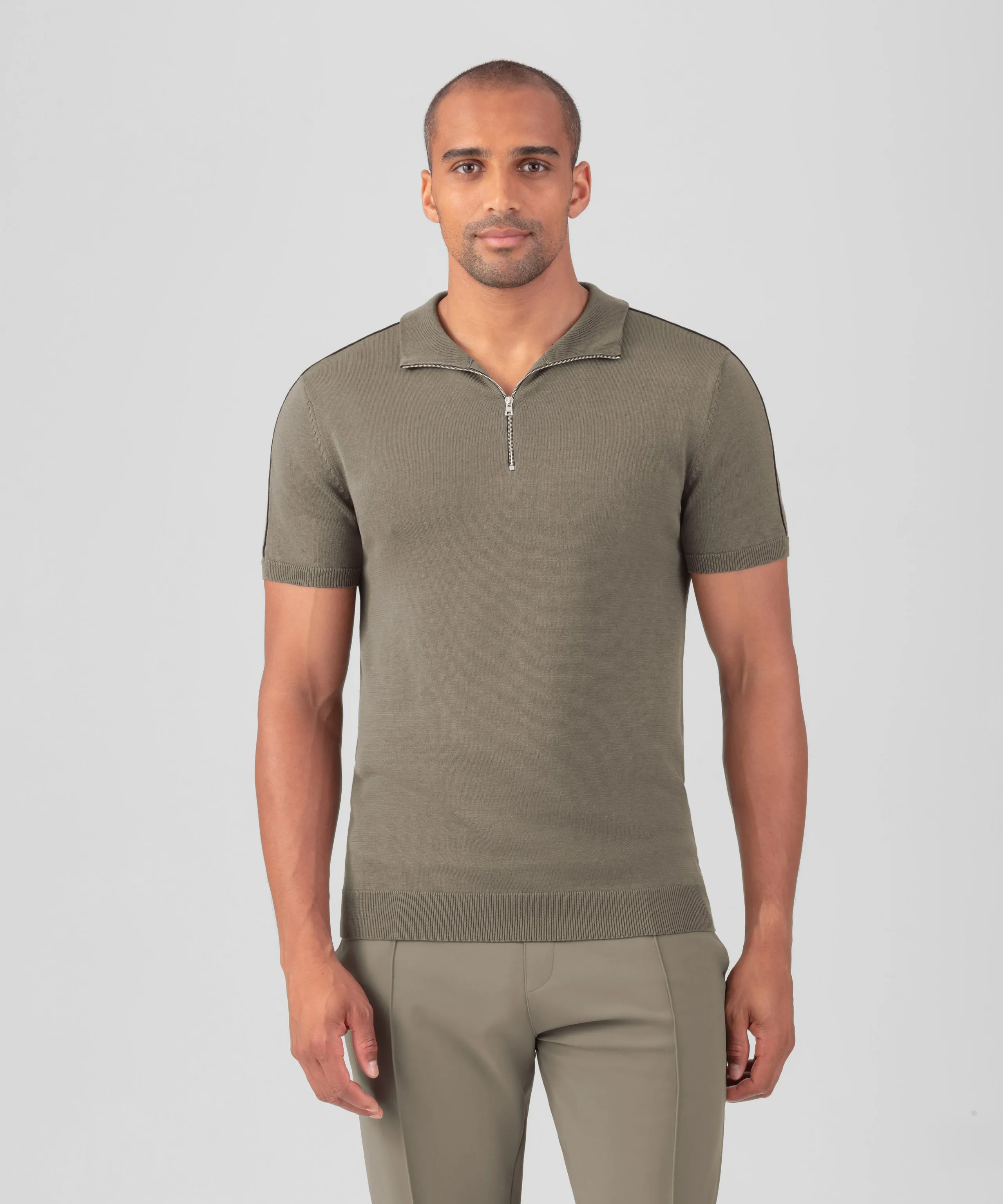 Cotton-Silk RD Polo w. Piping: Dusty Beige