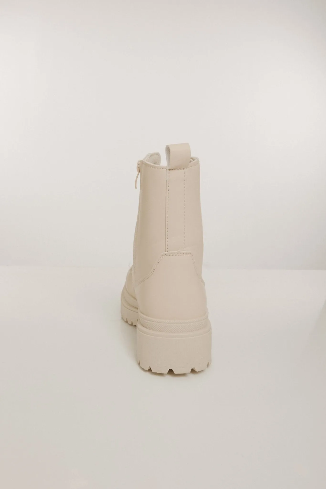 Izzy Biker Boot In Cream