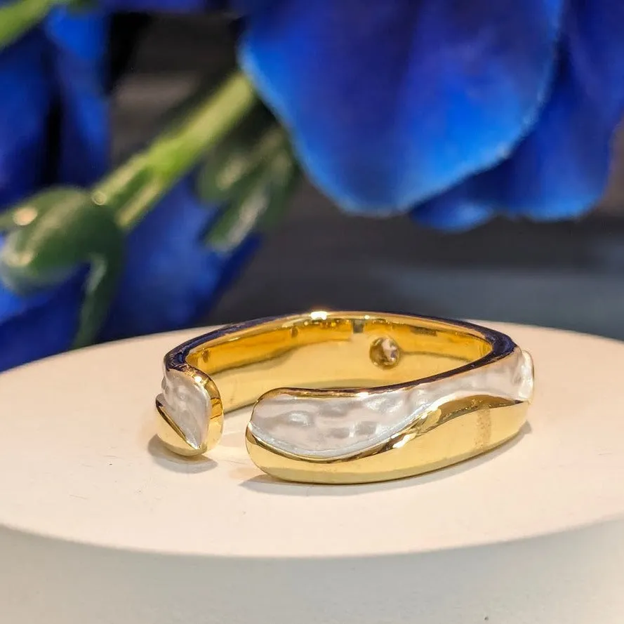 PRIMA DONNA SERIES - 18K Gold Plated Mother of Pearl with Round 5A Zirconia Brass Adjustable Finger Ring