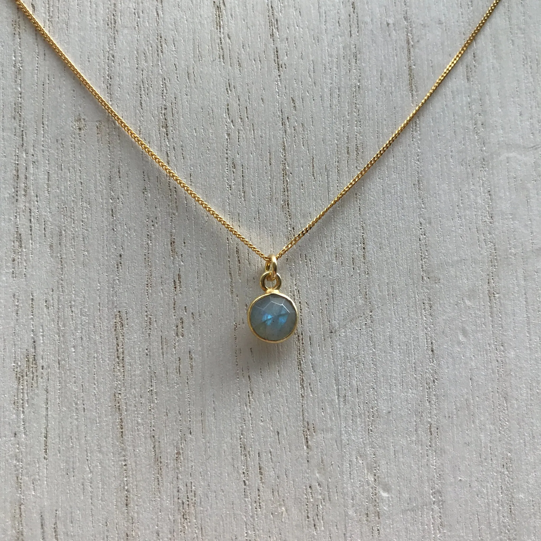 Second Aura Faceted Labradorite Pendant (Gold)